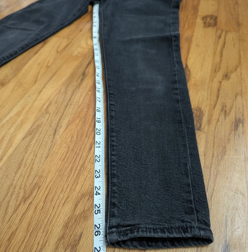 Levi's Wedgie Skinny Black Jeans